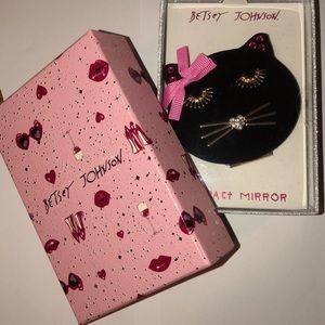 Cat Compact Mirror — Betsey Johnson